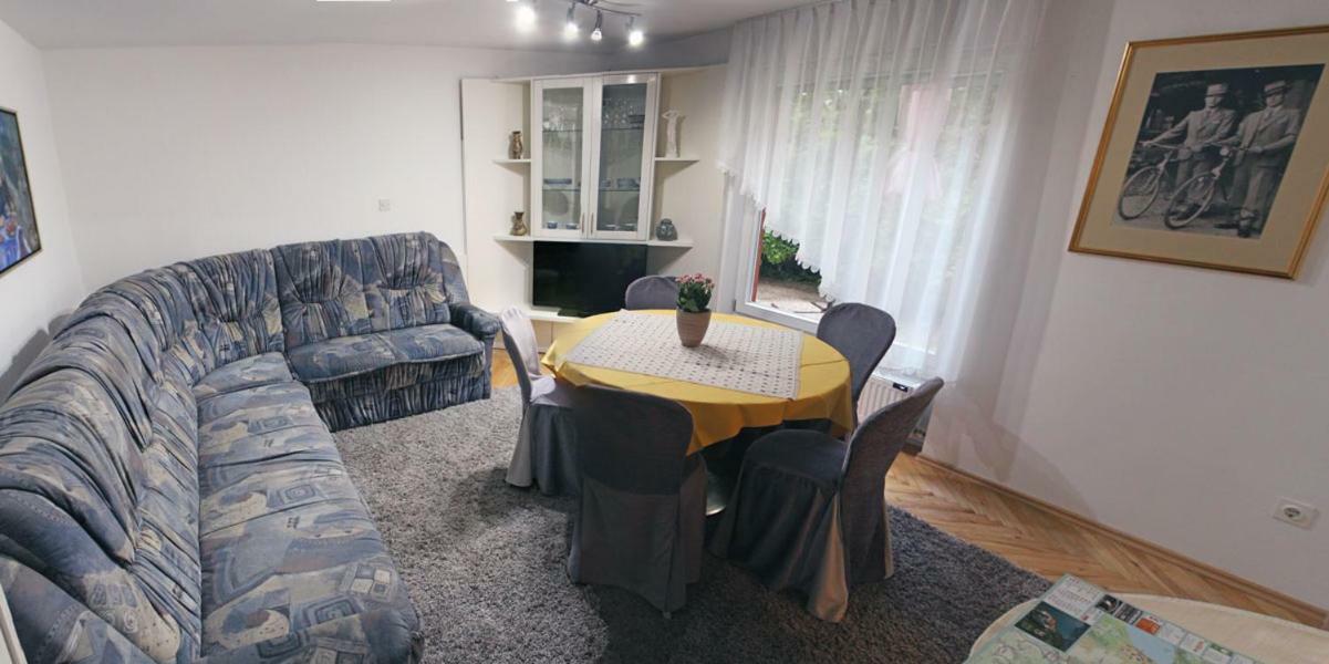 לאסצה Apartma As מראה חיצוני תמונה